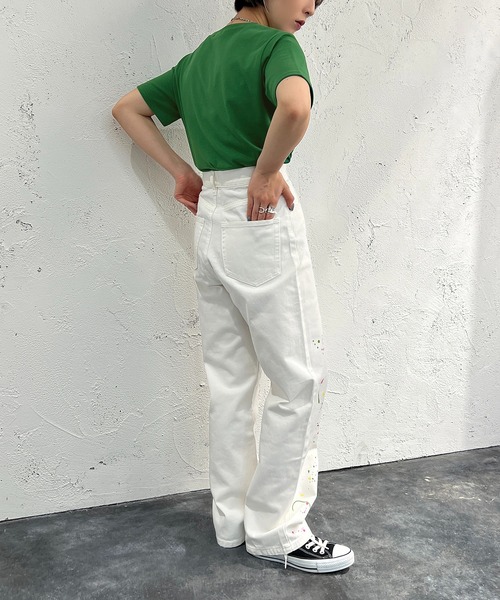 apres jour mignon（アプレジュールミニョン）の「ペイントハイウエストデニム【ZOZOTOWN限定アイテム】（デニムパンツ・レディース・オフホワイト/ダークブルー・X-LARGE/LARGE/MEDIUM/SMALL）」の4枚目の写真
