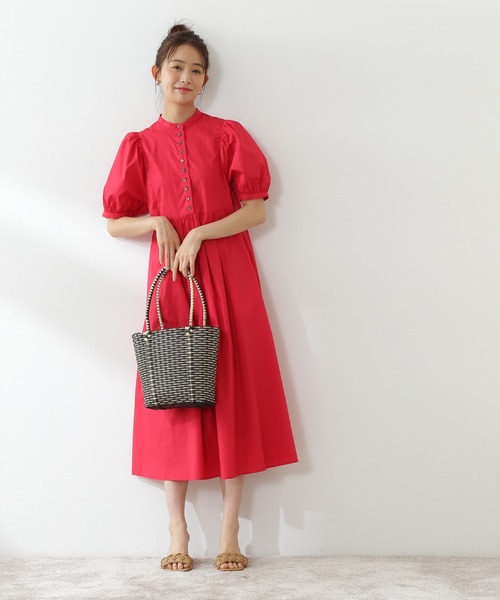 N.（N. Natural Beauty Basic）（エヌエヌナチュラルビューティーベーシック）の「◆配色ボタンボリュームスリーブコットンワンピース（ワンピース・レディース・ブラック/ブラウン/レッド・MEDIUM）」の4枚目の写真