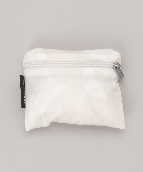 marimekko（マリメッコ）の「Pieni Unikko / Smartsack（バックパック/リュック・レディース・ネイビー/アイボリー・FREE）」の6枚目の写真