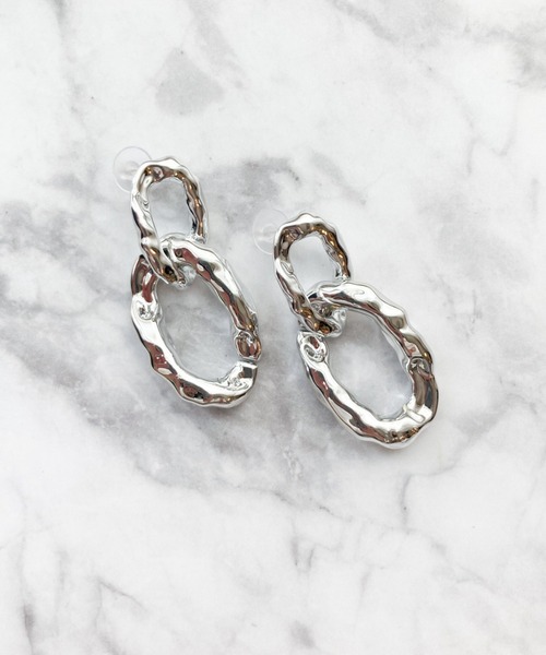 yu-ka(ユーカ)の「YU-KA : ダブル凸凹リングピアス / DOUBLE UNEVENNESS RING PIERCE(ピアス(両耳用)・レディース・シルバー/ゴールド・FREE)」の1枚目の写真