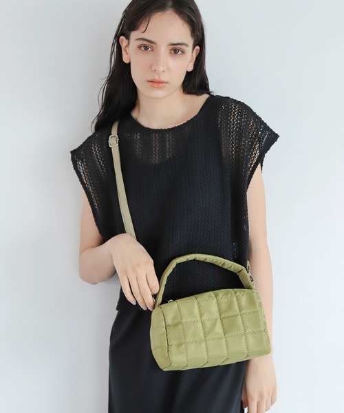 LAKOLE(ラコレ)の「2WAYキルトミニショルダーバッグ / 348876(ショルダーバッグ・レディース・ブラック/ピンク/アイボリー/グリーン・FREE)」の4枚目の写真
