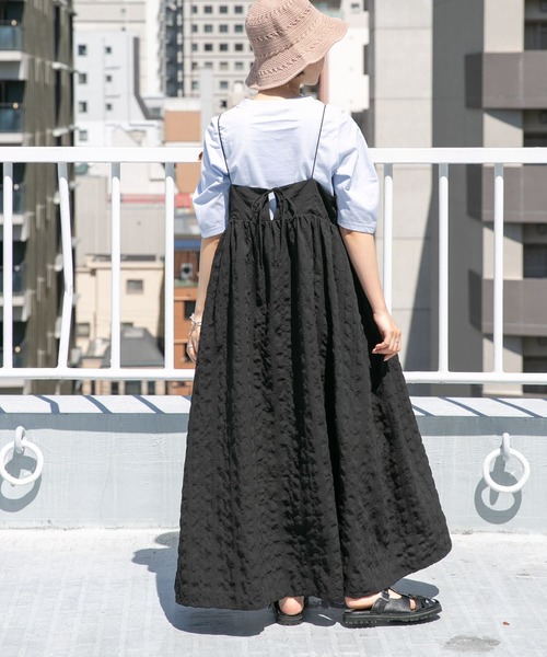 KBF（ケイビーエフ）の「スパゲッティストラップキャミワンピース（ワンピース・レディース・ブラック/ベージュ系その他/グリーン系その他・ONE）」の13枚目の写真