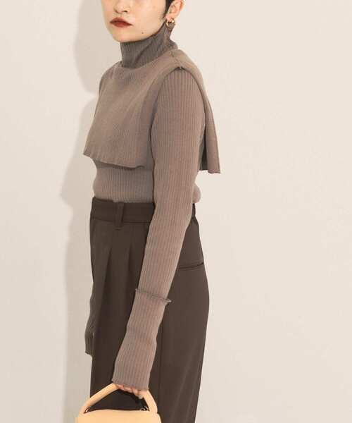 KBF（ケイビーエフ）の「『のんさん着用』オーバーショールハイネックニット（ニット/セーター・レディース・ブラック/アイボリー/モカ・ONE）」の6枚目の写真