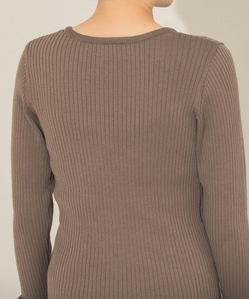 KBF（ケイビーエフ）の「『のんさん着用』オーバーショールハイネックニット（ニット/セーター・レディース・ブラック/アイボリー/モカ・ONE）」の21枚目の写真