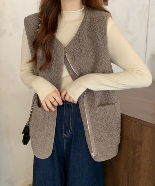 me+em select（ミームセレクト）の「【 ５色展開 】エコムートンジップボアベスト（ベスト・レディース・ベージュ/ブラウン/アイボリー/モカ/ダークベージュ・FREE）」の3枚目の写真