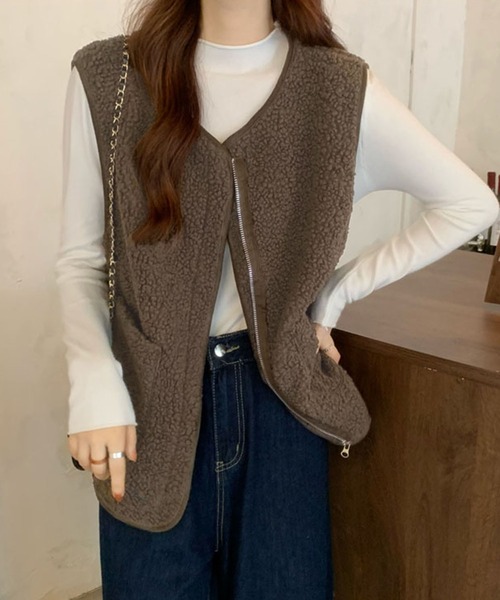 me+em select（ミームセレクト）の「【 ５色展開 】エコムートンジップボアベスト（ベスト・レディース・ベージュ/ブラウン/アイボリー/モカ/ダークベージュ・FREE）」の7枚目の写真