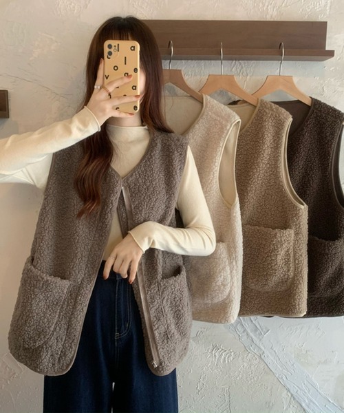 me+em select（ミームセレクト）の「【 ５色展開 】エコムートンジップボアベスト（ベスト・レディース・ベージュ/ブラウン/アイボリー/モカ/ダークベージュ・FREE）」の18枚目の写真