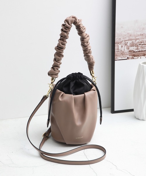 ROSELLINI(ロゼリーニ)の「【ROSELLINI/ロゼリーニ】ギャザーハンドル巾着 ミニショルダーバッグ(ハンドバッグ・レディース・ベージュ/ブラック/アイボリー・FREE)」の18枚目の写真