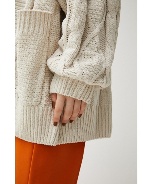 AZUL by moussy（アズールバイマウジー）の「CHENILLE CABLE KNIT CARDIGAN/シェニールケーブルニットカーディガン（カーディガン/ボレロ・レディース・ブラック/オレンジ/アイボリー/ピンク系その他/ターコイズブルー系・FREE）」の22枚目の写真