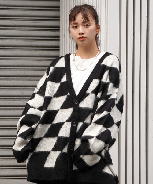 1111clothing(ワンフォークロージング)の「WJQ モヘアタッチ ルーズカーディガン / ニット カーディガン ボレロ オーバーサイズ(カーディガン/ボレロ・メンズ・ブラウン/グレー系6/ホワイト系6/ベージュ系5/ベージュ/パープル/ブラック/チャコールグレー/ホワイト系5/ブラック系4/マスタード/ベージュ系4・FREE)」の3枚目の写真