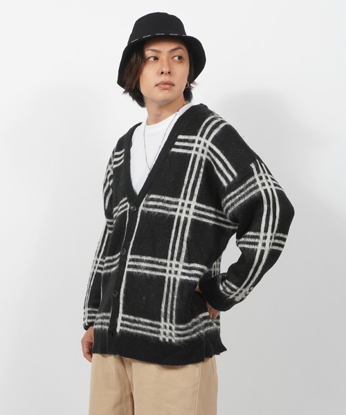 1111clothing(ワンフォークロージング)の「WJQ モヘアタッチ ルーズカーディガン / ニット カーディガン ボレロ オーバーサイズ(カーディガン/ボレロ・メンズ・ブラウン/グレー系6/ホワイト系6/ベージュ系5/ベージュ/パープル/ブラック/チャコールグレー/ホワイト系5/ブラック系4/マスタード/ベージュ系4・FREE)」の19枚目の写真