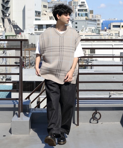 ８(eight)（エイト）の「ジャガード大柄ニットベスト（ベスト・メンズ・グリーン系その他/ブルー系その他/ブラック系その他/グレー系その他/イエロー系その他/ブラック系その他2・MEDIUM/LARGE）」の9枚目の写真