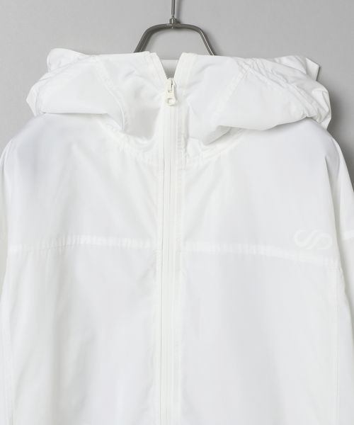 JEANASIS(ジーナシス)の「【YOGA】ロゴフードマンパ/174639(マウンテンパーカー・レディース・ホワイト/ブラック・FREE)」の9枚目の写真