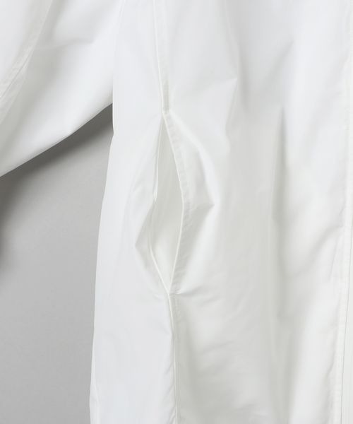 JEANASIS(ジーナシス)の「【YOGA】ロゴフードマンパ/174639(マウンテンパーカー・レディース・ホワイト/ブラック・FREE)」の12枚目の写真