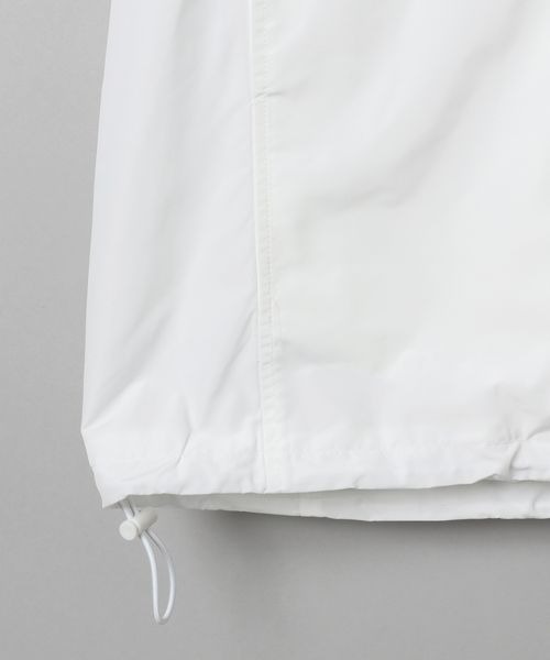 JEANASIS(ジーナシス)の「【YOGA】ロゴフードマンパ/174639(マウンテンパーカー・レディース・ホワイト/ブラック・FREE)」の13枚目の写真