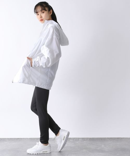 JEANASIS(ジーナシス)の「【YOGA】ロゴフードマンパ/174639(マウンテンパーカー・レディース・ホワイト/ブラック・FREE)」の4枚目の写真