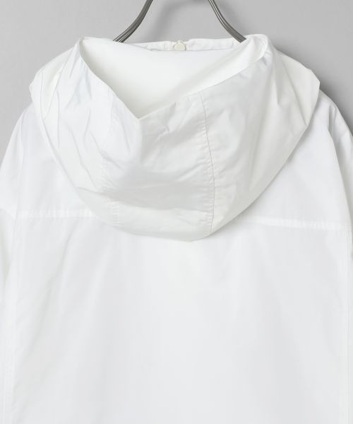 JEANASIS(ジーナシス)の「【YOGA】ロゴフードマンパ/174639(マウンテンパーカー・レディース・ホワイト/ブラック・FREE)」の16枚目の写真