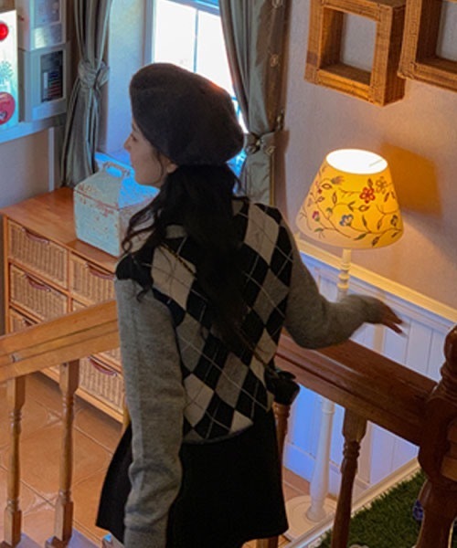 SONA（ソナ）の「SONYUNARA Vネックアーガイルニットカーディガン（カーディガン/ボレロ・レディース・ブラック/グレー/アイボリー・FREE）」の12枚目の写真