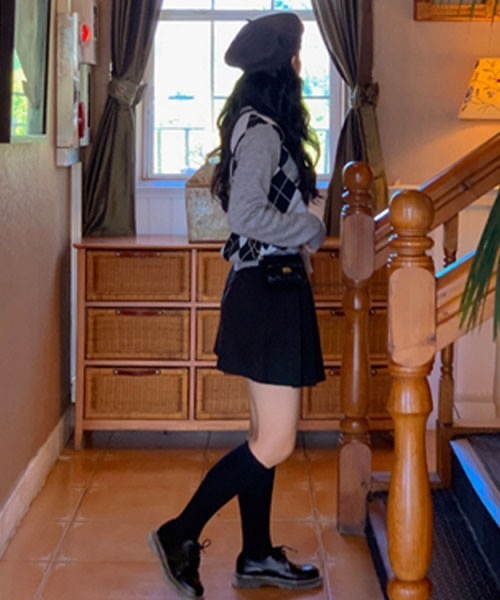 SONA（ソナ）の「SONYUNARA Vネックアーガイルニットカーディガン（カーディガン/ボレロ・レディース・ブラック/グレー/アイボリー・FREE）」の5枚目の写真