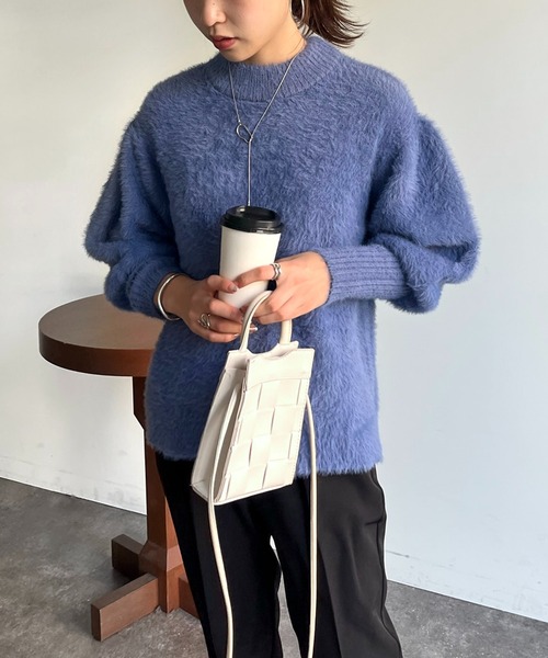 prose verse(プロズヴェール)の「ロングカフス袖ボリュームシャギーニット(ニット/セーター・レディース・ブルー/グレイッシュベージュ/チャコール/アイボリー・フリ-)」の4枚目の写真