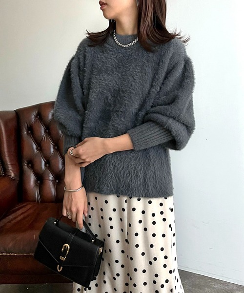 prose verse(プロズヴェール)の「ロングカフス袖ボリュームシャギーニット(ニット/セーター・レディース・ブルー/グレイッシュベージュ/チャコール/アイボリー・フリ-)」の3枚目の写真