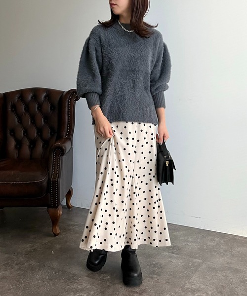 prose verse(プロズヴェール)の「ロングカフス袖ボリュームシャギーニット(ニット/セーター・レディース・ブルー/グレイッシュベージュ/チャコール/アイボリー・フリ-)」の20枚目の写真