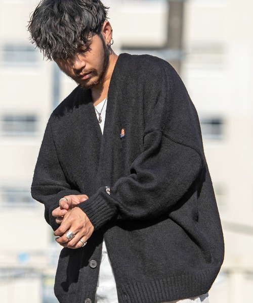 CONVERSE(コンバース)の「『CONVERSE/コンバース』BIGモヘアタッチカーディガン(カーディガン/ボレロ・メンズ・ライトグレー/ブラック/ダークグリーン/ワイン/グリーン・L/LL/M)」の2枚目の写真