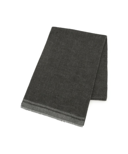 Perfect Suit FActory（パーフェクトスーツファクトリー）の「カシミンク　リバーシブルマフラー　V.FRAAS　グレー/ベージュ/ブルー（マフラー・メンズ・ベージュ/チャコールグレー/ブルー・FREE）」の2枚目の写真