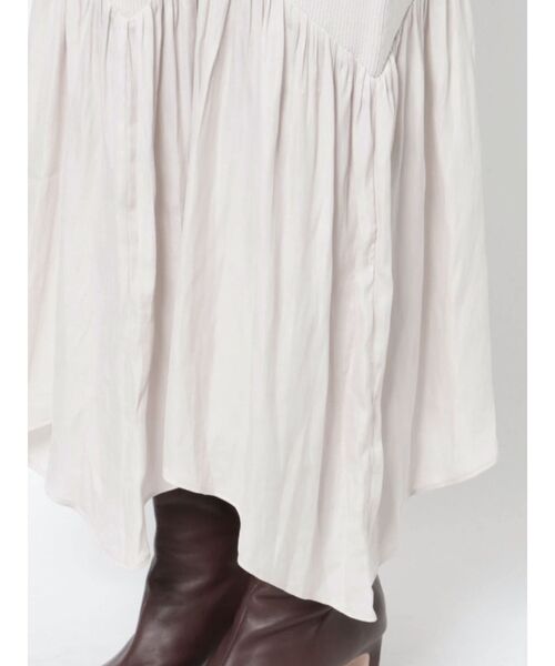 LAGUNAMOON（ラグナムーン）の「オープンショルダーニットワンピース（ワンピース・レディース・ブラック/カーキ/アイボリー・SMALL/MEDIUM）」の16枚目の写真