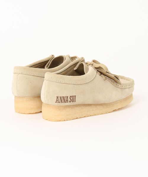 ANNA SUI(アナスイ)の「Clarks Wallabee ANNA SUI atmos(MENS)(ブーツ・メンズ・ベージュ・UK7.5/UK8.5/UK9.5/UK10)」の4枚目の写真
