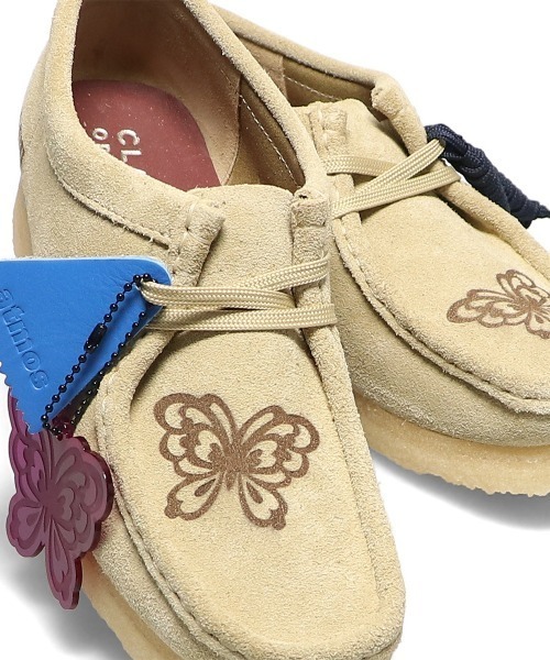 ANNA SUI(アナスイ)の「Clarks Wallabee ANNA SUI atmos(MENS)(ブーツ・メンズ・ベージュ・UK7.5/UK8.5/UK9.5/UK10)」の7枚目の写真