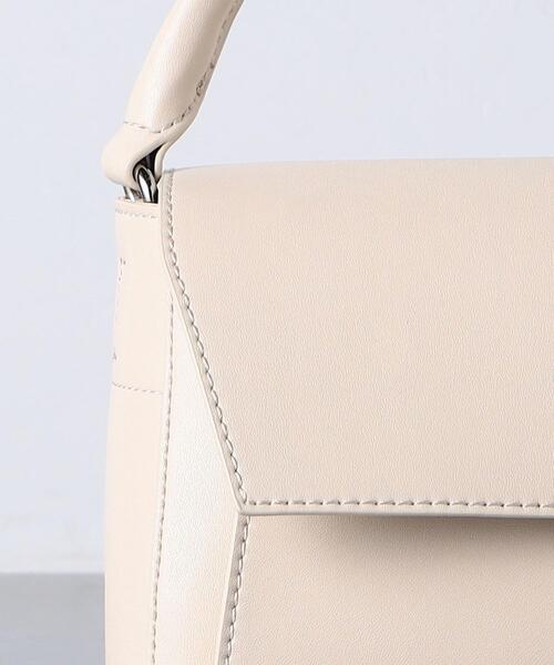 UNITED ARROWS（ユナイテッドアローズ）の「GLOSS 2WAY バッグ（ショルダーバッグ・レディース・オフホワイト/ブラック・FREE）」の9枚目の写真
