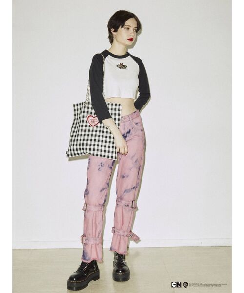 jouetie（ジュエティ）の「ThePowerpuffGirlsクロップドラグラン【コラボ/ショート丈】（Tシャツ/カットソー・レディース・グリーン/ブルー/ピンク/オフホワイト・MEDIUM）」の5枚目の写真