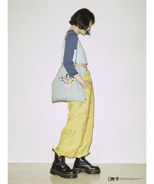 jouetie（ジュエティ）の「ThePowerpuffGirlsクロップドラグラン【コラボ/ショート丈】（Tシャツ/カットソー・レディース・グリーン/ブルー/ピンク/オフホワイト・MEDIUM）」の18枚目の写真