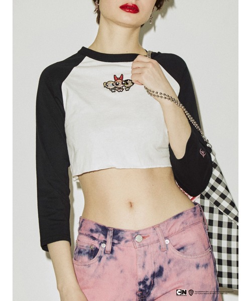 jouetie（ジュエティ）の「ThePowerpuffGirlsクロップドラグラン【コラボ/ショート丈】（Tシャツ/カットソー・レディース・グリーン/ブルー/ピンク/オフホワイト・MEDIUM）」の2枚目の写真