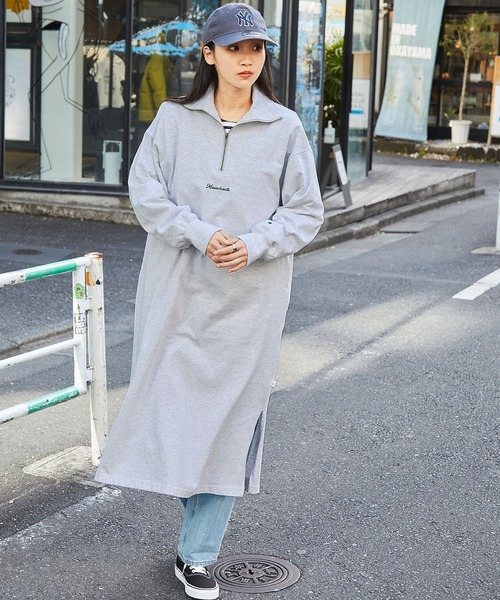 CONVERSE（コンバース）の「【CONVERSE/コンバース】ワンポイントロゴ刺繍 ハーフジップ オーバーサイズマキシ丈ワンピース（ワンピース・レディース・グレー/オフホワイト/グリーン・M）」の15枚目の写真