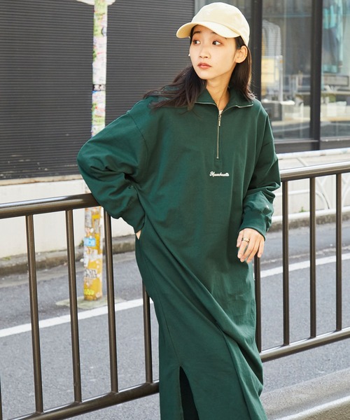 CONVERSE（コンバース）の「【CONVERSE/コンバース】ワンポイントロゴ刺繍 ハーフジップ オーバーサイズマキシ丈ワンピース（ワンピース・レディース・グレー/オフホワイト/グリーン・M）」の19枚目の写真