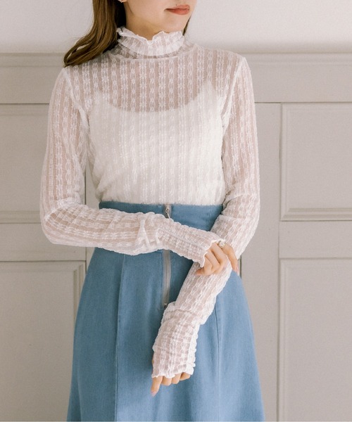 OLIVE des OLIVE（オリーブデオリーブ）の「レースくしゅくしゅインナー（Tシャツ/カットソー・レディース・ホワイト/オフホワイト・FREE）」の2枚目の写真