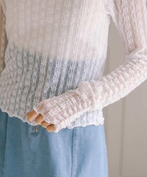 OLIVE des OLIVE（オリーブデオリーブ）の「レースくしゅくしゅインナー（Tシャツ/カットソー・レディース・ホワイト/オフホワイト・FREE）」の3枚目の写真