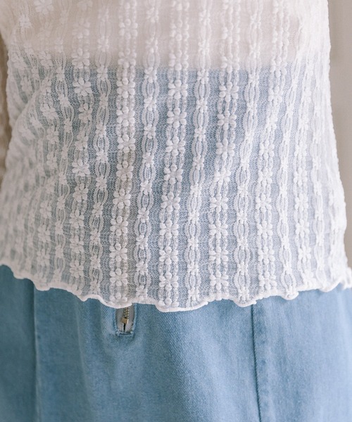 OLIVE des OLIVE（オリーブデオリーブ）の「レースくしゅくしゅインナー（Tシャツ/カットソー・レディース・ホワイト/オフホワイト・FREE）」の4枚目の写真