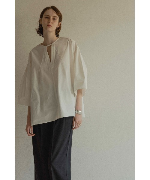 トップス MANOF VOLUME SLEEVE SMOCK TOPS MANOF（マノフ）の「VOLUME SLEEVE SMOCK TOPS（その他トップス