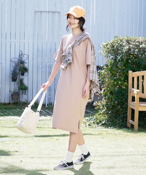 JEANS MATE(ジーンズメイト)の「汗染みの目立ちにくいTシャツ ZEROSTAIN ゼロステイン 撥水性 UVカット Tシャツワンピース(ワンピース・レディース・ダークベージュ/ダークブルー/ホワイト/ピンク系その他/ブラック/グレー・MEDIUM/LARGE)」の12枚目の写真