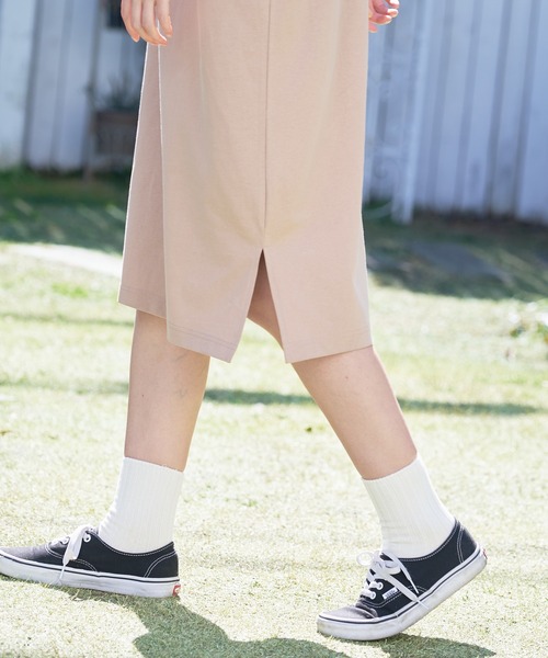 JEANS MATE(ジーンズメイト)の「汗染みの目立ちにくいTシャツ ZEROSTAIN ゼロステイン 撥水性 UVカット Tシャツワンピース(ワンピース・レディース・ダークベージュ/ダークブルー/ホワイト/ピンク系その他/ブラック/グレー・MEDIUM/LARGE)」の9枚目の写真