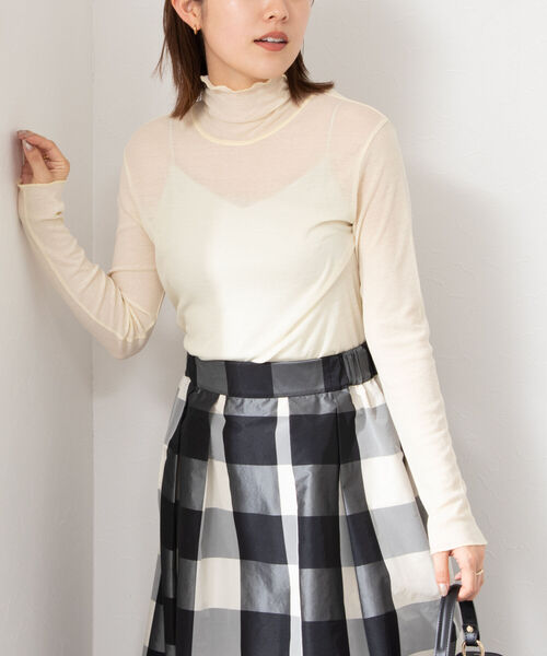 NOLLEY’S（ノーリーズ）の「シアーハイネックプルオーバーカットソー（Tシャツ/カットソー・レディース・グリーン/オフホワイト/イエロー・38）」の3枚目の写真