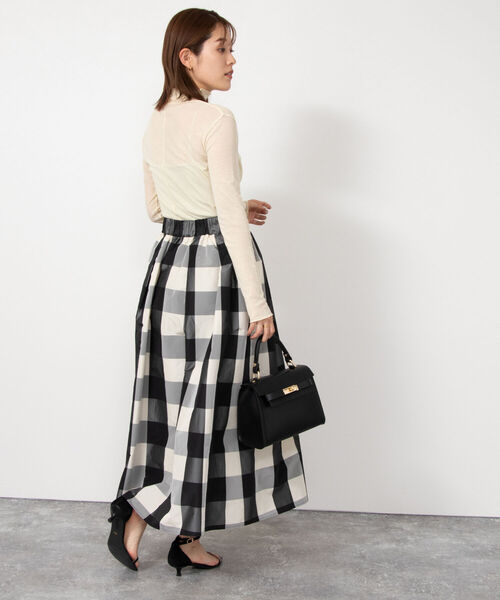 NOLLEY’S（ノーリーズ）の「シアーハイネックプルオーバーカットソー（Tシャツ/カットソー・レディース・グリーン/オフホワイト/イエロー・38）」の12枚目の写真