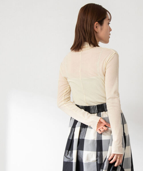 NOLLEY’S（ノーリーズ）の「シアーハイネックプルオーバーカットソー（Tシャツ/カットソー・レディース・グリーン/オフホワイト/イエロー・38）」の13枚目の写真