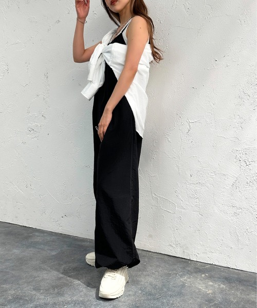 apres jour mignon（アプレジュールミニョン）の「ナイロンサロペット【ZOZOTOWN限定アイテム】（サロペット/オーバーオール・レディース・カーキ/ブラック・SMALL/MEDIUM/X-LARGE）」の5枚目の写真