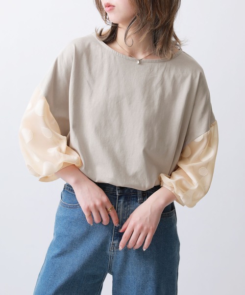 n'OrLABEL(ノアールレーベル)の「ドット柄シアー袖カットソー(Tシャツ/カットソー・レディース・グレイッシュベージュ/グレイッシュブルー/ブラック/オフホワイト/ネイビー・FREE)」の4枚目の写真
