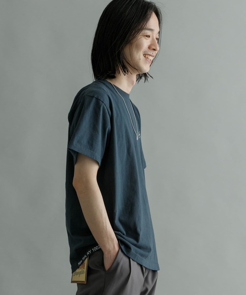 URBAN RESEARCH（アーバンリサーチ）の「filphies　MANHATTAN BRIDGE SHORT-SLEEVE T-SHIRTS（Tシャツ/カットソー・メンズ・ホワイト/オリーブ/ブルー系その他・MEDIUM/LARGE）」の7枚目の写真