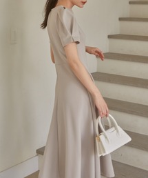 Bonding touch puff dress